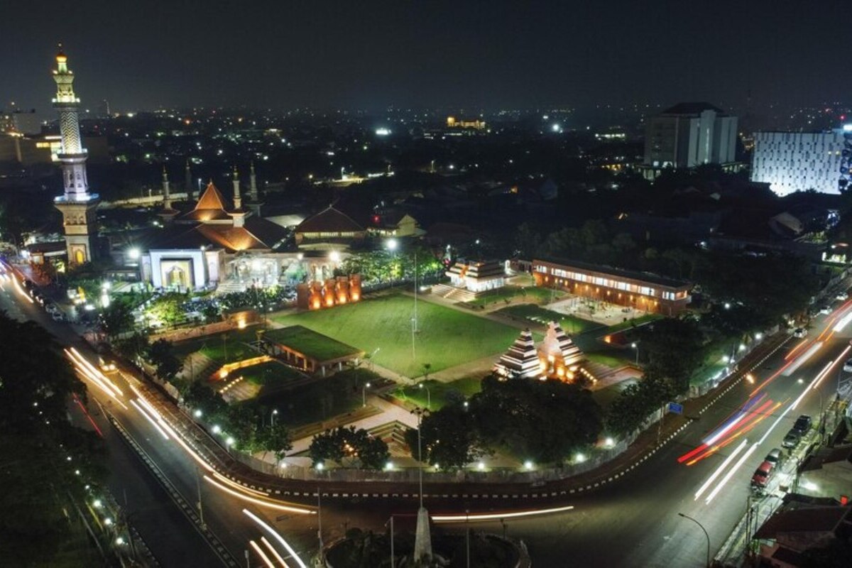 Paket City Tour Cirebon Satu Hari dengan Bigbird, Perjalanan Pasti ...