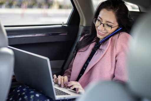 Tumbuh Bersama Keluarga Pengemudi dan Karyawan  Melalui Program Beasiswa Bluebird Peduli