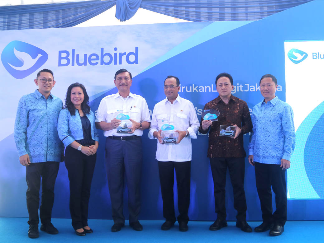 Dukung Kelestarian Lingkungan, Bluebird Luncurkan Armada Terbaru Mobil Bertenaga Listrik