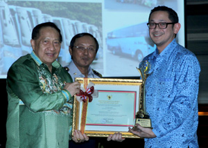 Big Bird achieved Kemenhub Best Public Transport Award in Tourism Category 2013